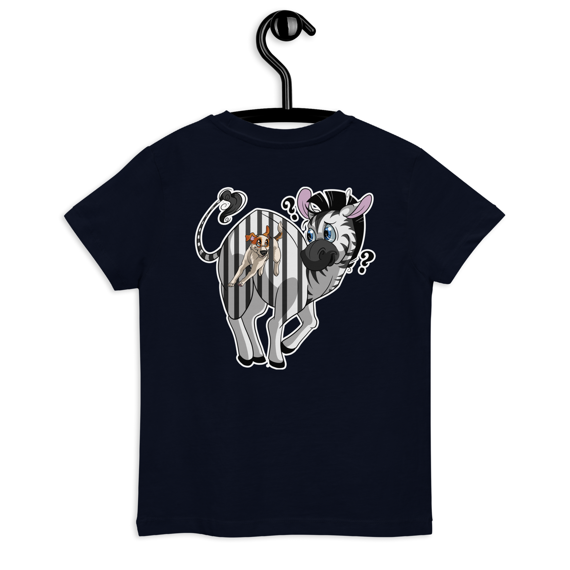 Bio-Kinder-T-Shirt "Zebra" mit niedlichem, gestreiftem Zebra-Motiv auf schwarzem Hintergrund.