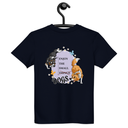 Bio Kids-T-Shirt "Small Things Shelties" von Klexgetier mit süßer Shelties-Illustration und dem Schriftzug "Enjoy the small things dogs"