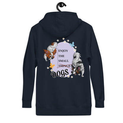 Unisex-Kapuzenpullover "Enjoy the Small Things Dogs"

Der abgebildete Kapuzenpullover zeigt eine niedliche Grafik von zwei Hunden mit der Aufschrift "Enjoy the Small Things Dogs". Das Design ist farbenfroh und verspielt gestaltet. Der Pullover scheint aus hochwertigem Material gefertigt zu sein und bietet ein angenehmes Tragegefühl. Er eignet sich hervorragend für Hundeliebhaber und sportbegeisterte Menschen, die ihre Verbundenheit zur Natur und zu ihren Vierbeinern zum Ausdruck bringen möchten.