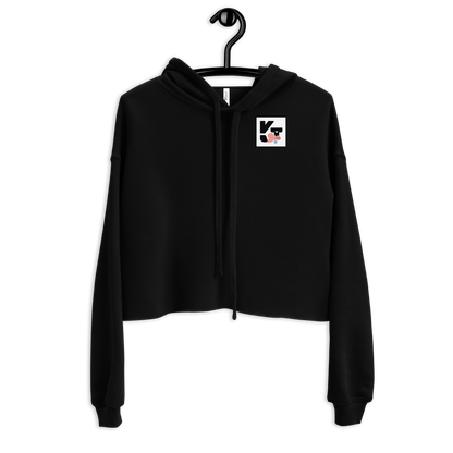 Eleganter Crop-Hoodie "Wocker" von Klexgetier, einem Webshop für Hundeliebhaber und Sportbegeisterte. Mit dem auffälligen Logo-Patch auf der Vorderseite ist dieser schwarze Kurzpullover ein stilvoller Begleiter für aktive Menschen.